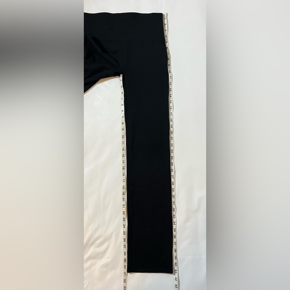 Spanx Women's Black Seamless Straight Leg Shapewear Leggings Size M - Picture 7 of 7